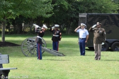 Last-Salute-military-funeral-guard-51