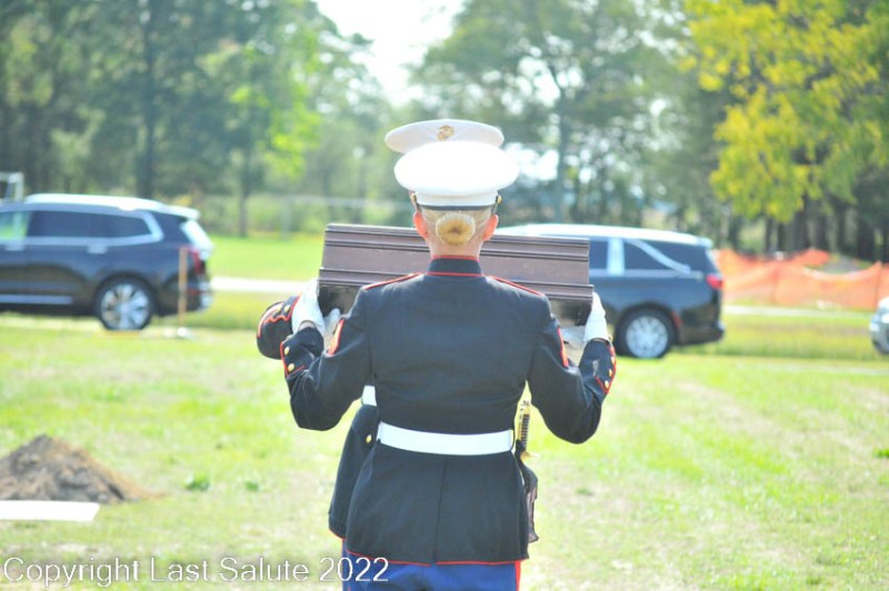Last-Salute-military-funeral-honor-guard-7673