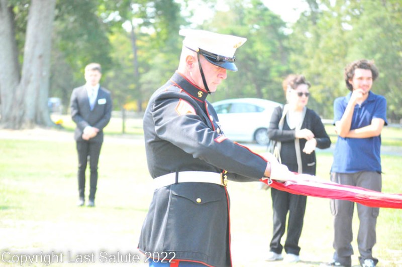 Last-Salute-military-funeral-honor-guard-7718
