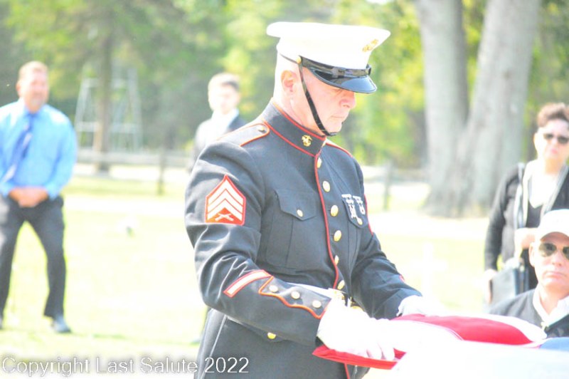 Last-Salute-military-funeral-honor-guard-7727