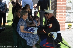 Last-Salute-military-funeral-guard-91