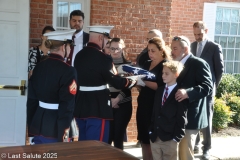 Last-Salute-military-funeral-guard-115