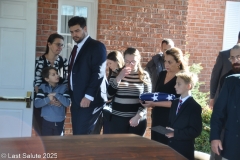 Last-Salute-military-funeral-guard-124