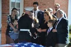 Last-Salute-military-funeral-guard-36