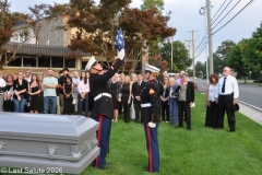 Last-Salute-military-funeral-guard-116