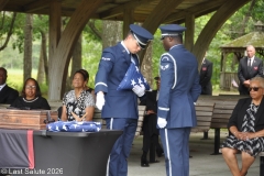 Last-Salute-military-funeral-guard-100