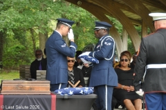 Last-Salute-military-funeral-guard-102