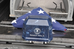 Last-Salute-military-funeral-guard-11