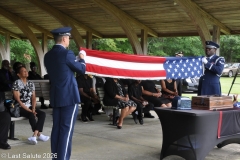Last-Salute-military-funeral-guard-87