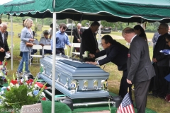 Last-Salute-military-funeral-guard-113