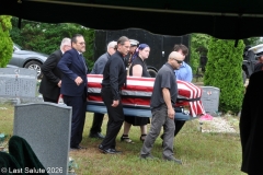 Last-Salute-military-funeral-guard-15