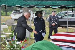 Last-Salute-military-funeral-guard-33