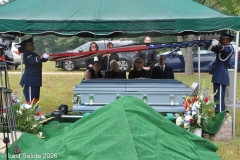 Last-Salute-military-funeral-guard-71