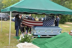 Last-Salute-military-funeral-guard-80
