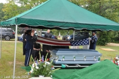 Last-Salute-military-funeral-guard-82