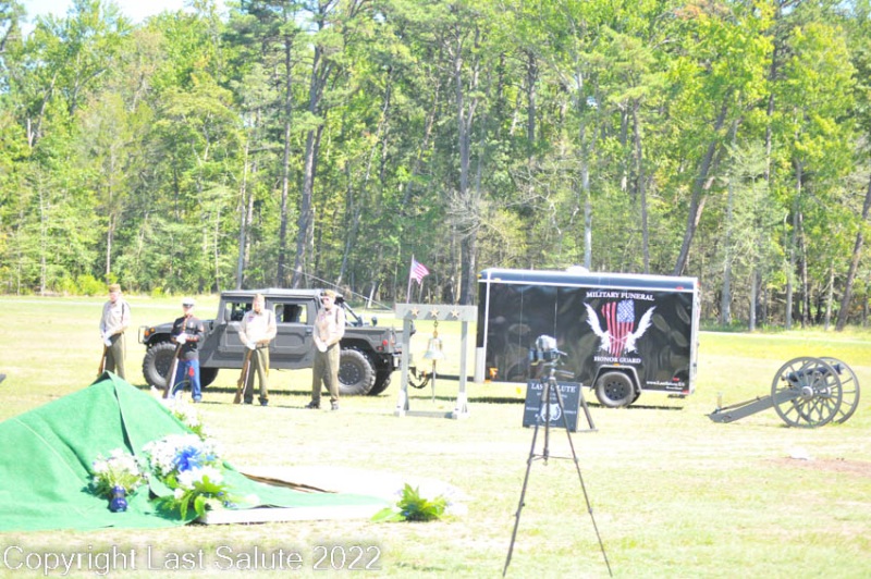 Last-Salute-military-funeral-honor-guard-6031