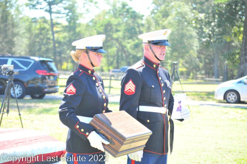 Last-Salute-military-funeral-honor-guard-6040