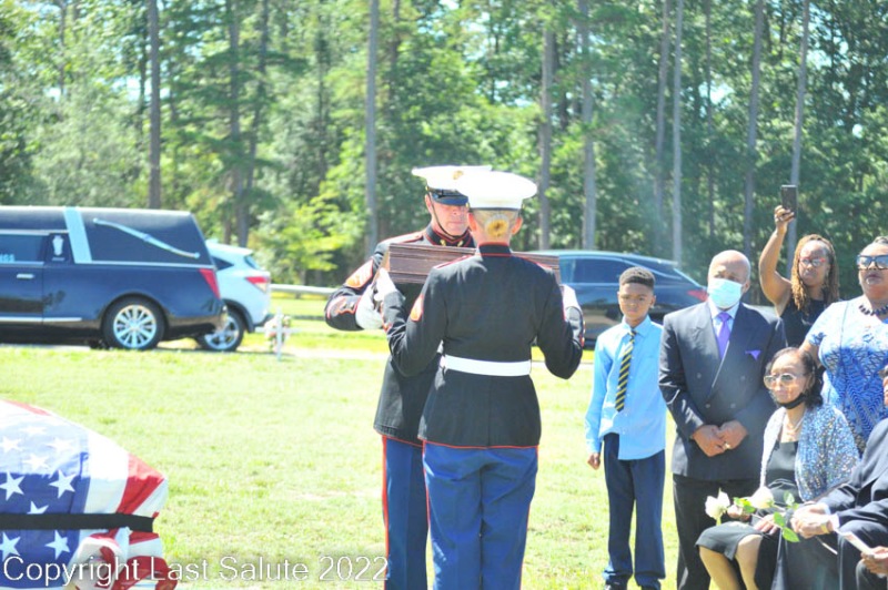 Last-Salute-military-funeral-honor-guard-6048