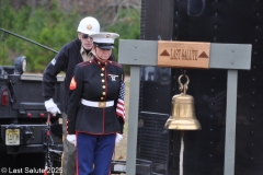 Last-Salute-military-funeral-guard-224