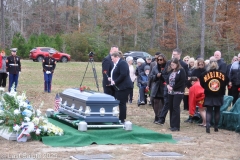 Last-Salute-military-funeral-guard-239