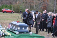 Last-Salute-military-funeral-guard-241