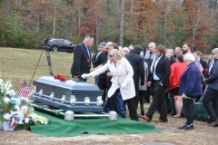 Last-Salute-military-funeral-guard-246