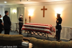 Last-Salute-military-funeral-guard-40