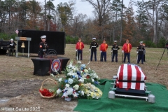 Last-Salute-military-funeral-guard-90