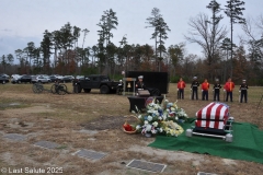 Last-Salute-military-funeral-guard-97