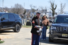 Last-Salute-military-funeral-guard-11
