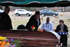 Last-Salute-military-funeral-guard-142