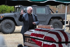 Last-Salute-military-funeral-guard-34