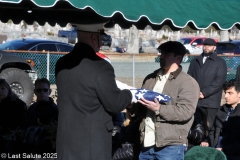 Last-Salute-military-funeral-guard-102