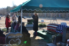 Last-Salute-military-funeral-guard-11