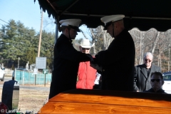 Last-Salute-military-funeral-guard-90