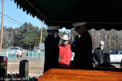 Last-Salute-military-funeral-guard-99