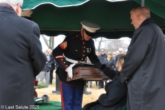 Last-Salute-military-funeral-guard-103