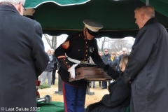 Last-Salute-military-funeral-guard-104