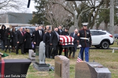 Last-Salute-military-funeral-guard-73