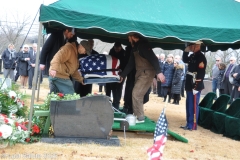 Last-Salute-military-funeral-guard-77