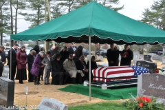 Last-Salute-military-funeral-guard-86