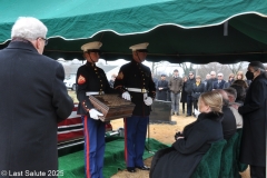 Last-Salute-military-funeral-guard-90