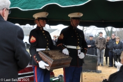 Last-Salute-military-funeral-guard-91