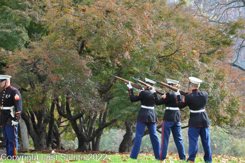 Last-Salute-military-funeral-honor-guard-0105