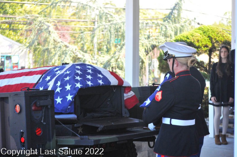 Last-Salute-military-funeral-honor-guard-8011