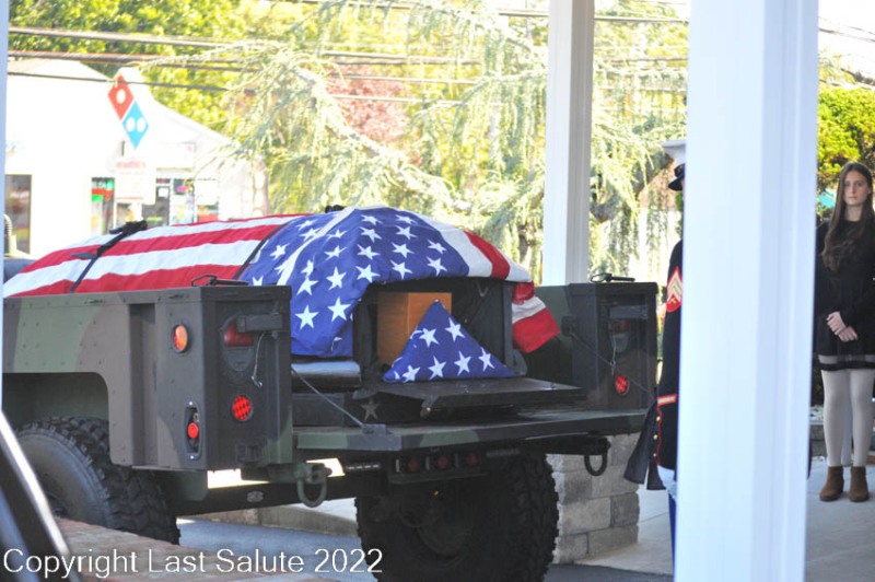 Last-Salute-military-funeral-honor-guard-8017