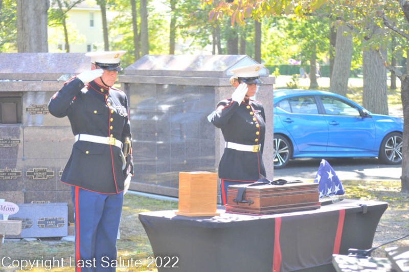 Last-Salute-military-funeral-honor-guard-8034