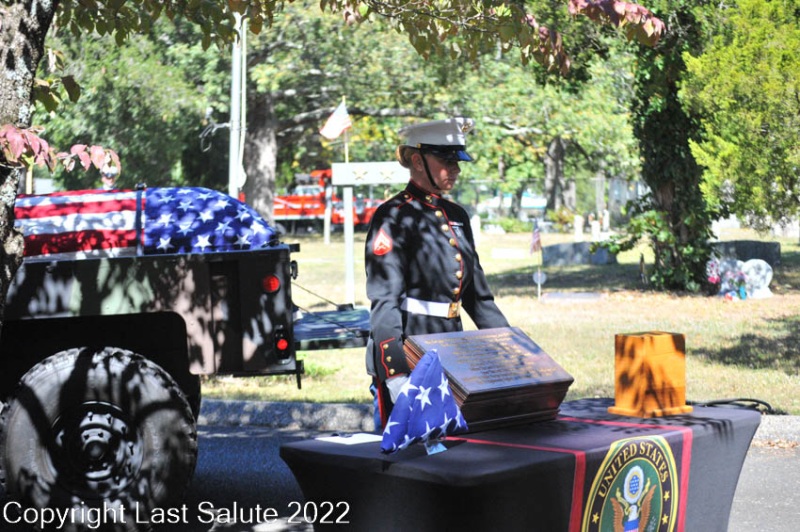 Last-Salute-military-funeral-honor-guard-8042
