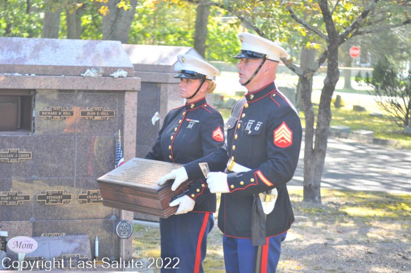 Last-Salute-military-funeral-honor-guard-8046