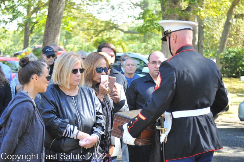 Last-Salute-military-funeral-honor-guard-8057